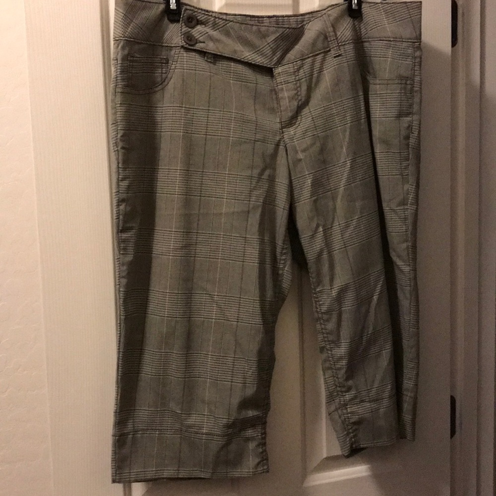 Plaid capris dress pants